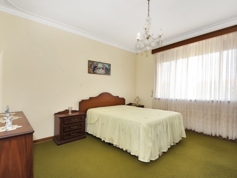 3 Taylor Crescent, Midland WA 6056