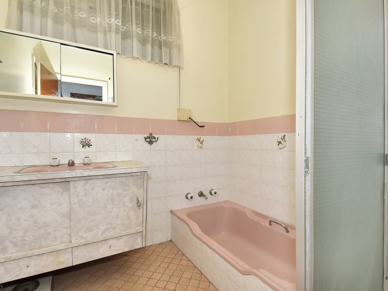 3 Taylor Crescent, Midland WA 6056