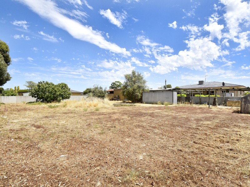 1 Taylor Crescent, Midland WA 6056