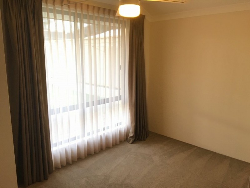 8 Carlisle Court, Middle Swan WA 6056