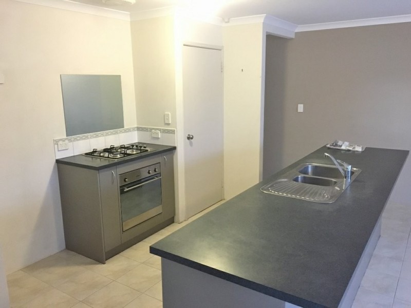 8 Carlisle Court, Middle Swan WA 6056