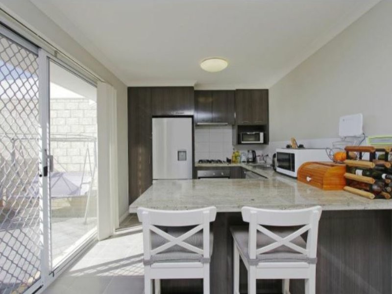 16/26 Ivanhoe Street, Bassendean WA 6054