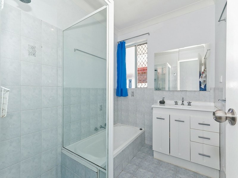 20 Abbott Way, Swan View WA 6056