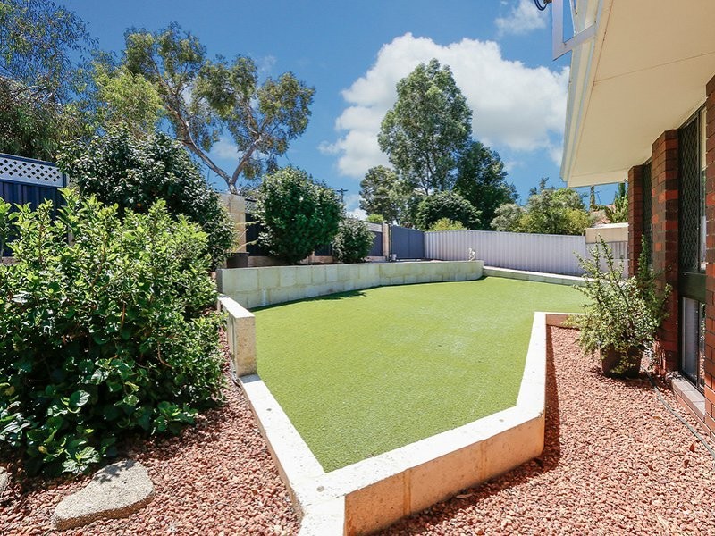 20 Abbott Way, Swan View WA 6056