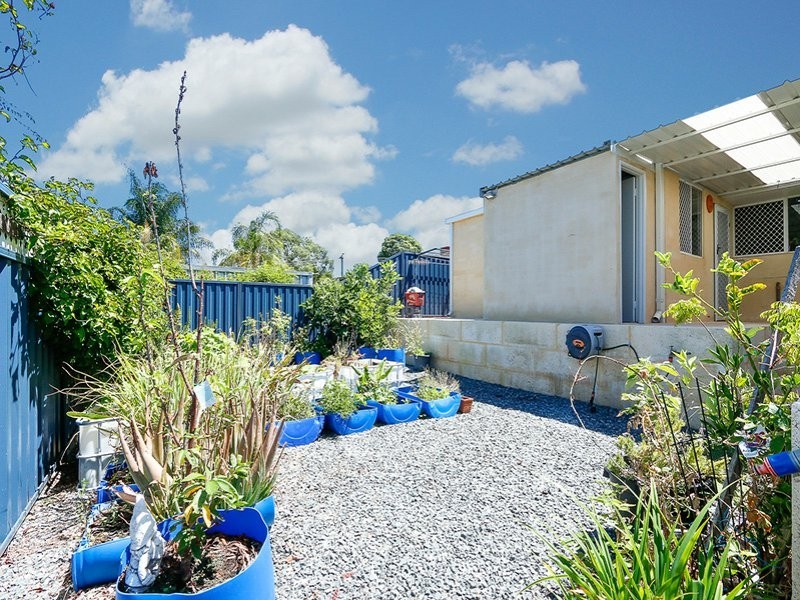 20 Abbott Way, Swan View WA 6056