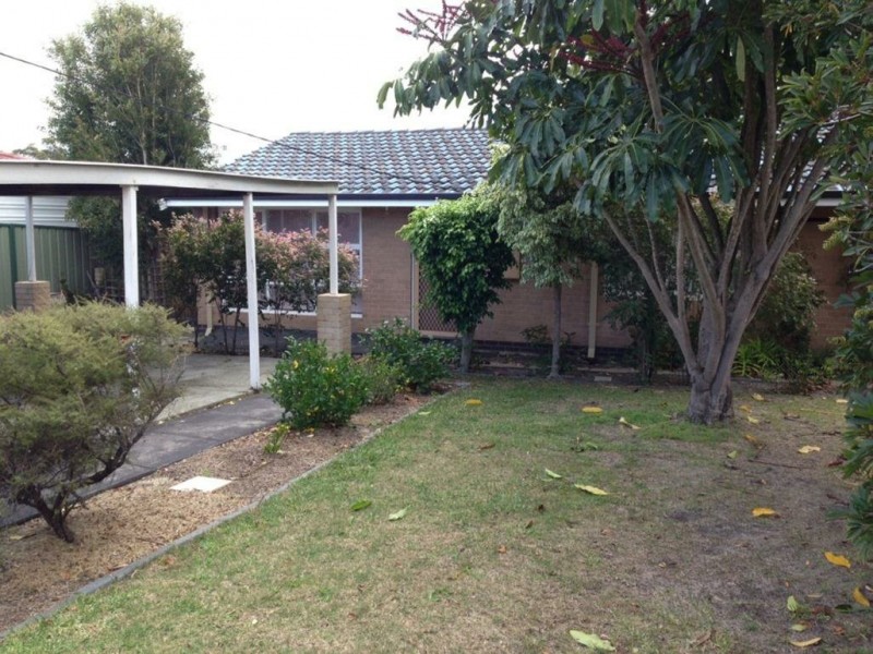 13 Holmwood Way, Embleton WA 6062