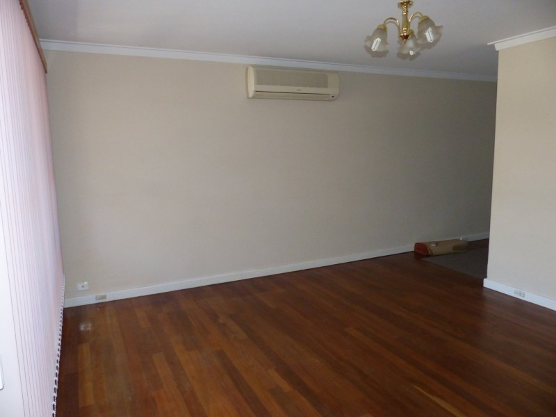 13 Holmwood Way, Embleton WA 6062