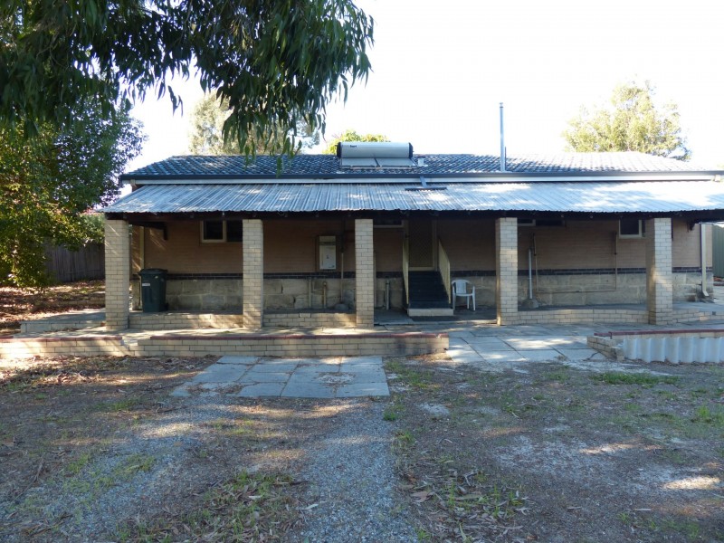 13 Holmwood Way, Embleton WA 6062