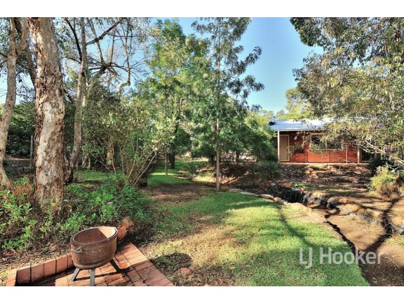 155 Lake View Road, Chidlow WA 6556