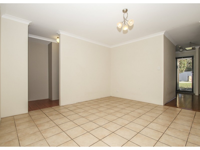 11 Pindi Court, South Guildford WA 6055