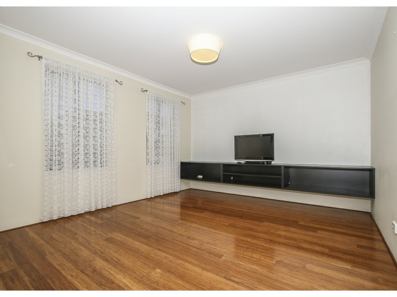 11 Pindi Court, South Guildford WA 6055