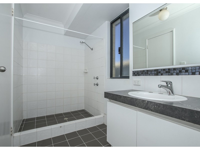 11 Pindi Court, South Guildford WA 6055