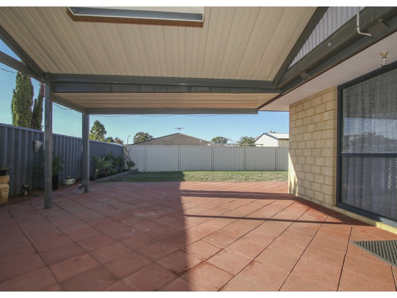 11 Pindi Court, South Guildford WA 6055