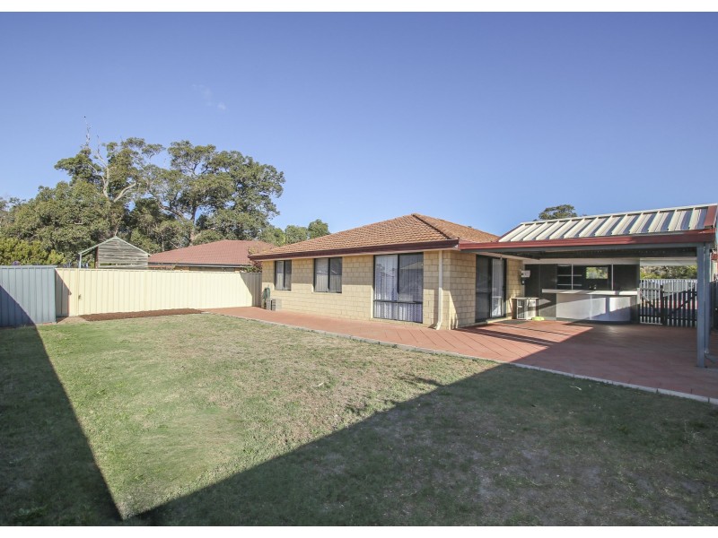 11 Pindi Court, South Guildford WA 6055