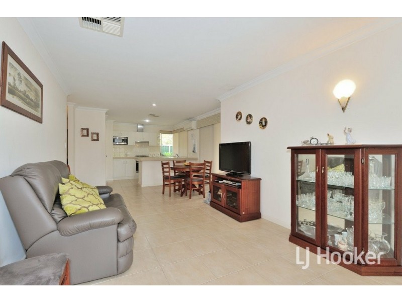 2/15 Spring Avenue, Midland WA 6056
