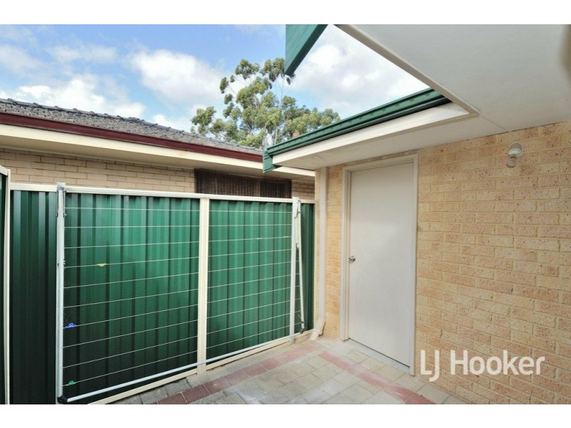 2/15 Spring Avenue, Midland WA 6056