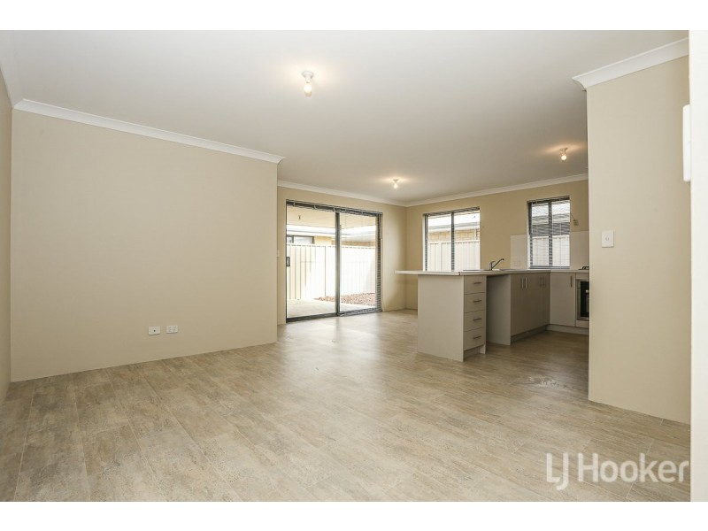 7 Nasco Way, Caversham WA 6055