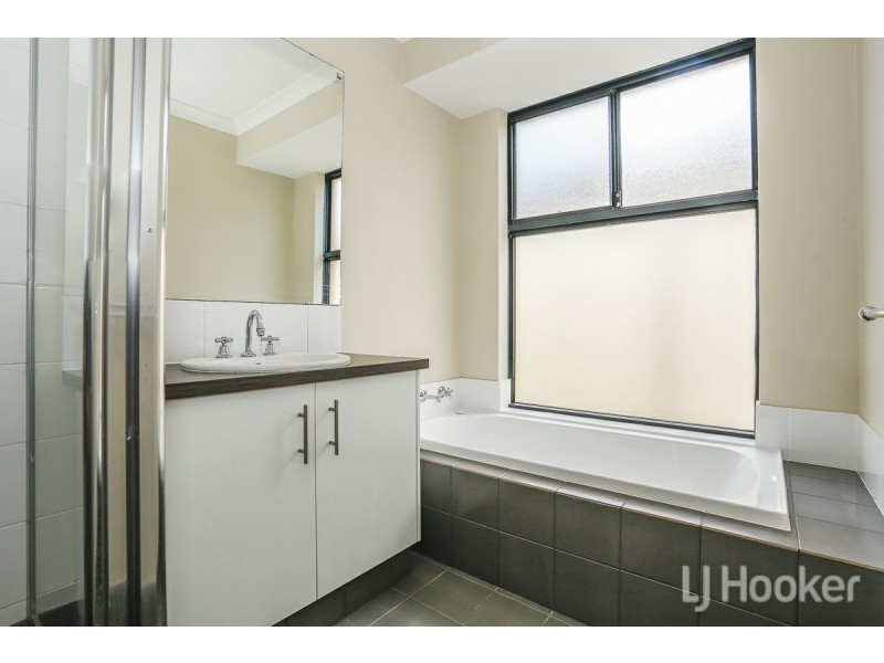 7 Nasco Way, Caversham WA 6055