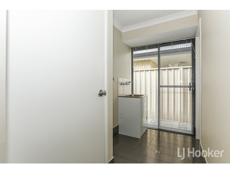 7 Nasco Way, Caversham WA 6055