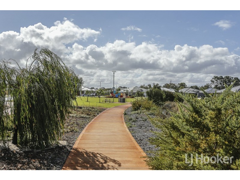 7 Nasco Way, Caversham WA 6055