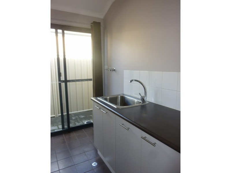 6/24 Cope St, Midland WA 6056