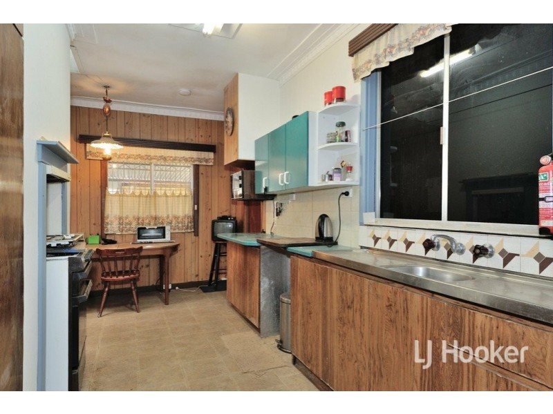 37 Koolgoo Way, Koongamia WA 6056