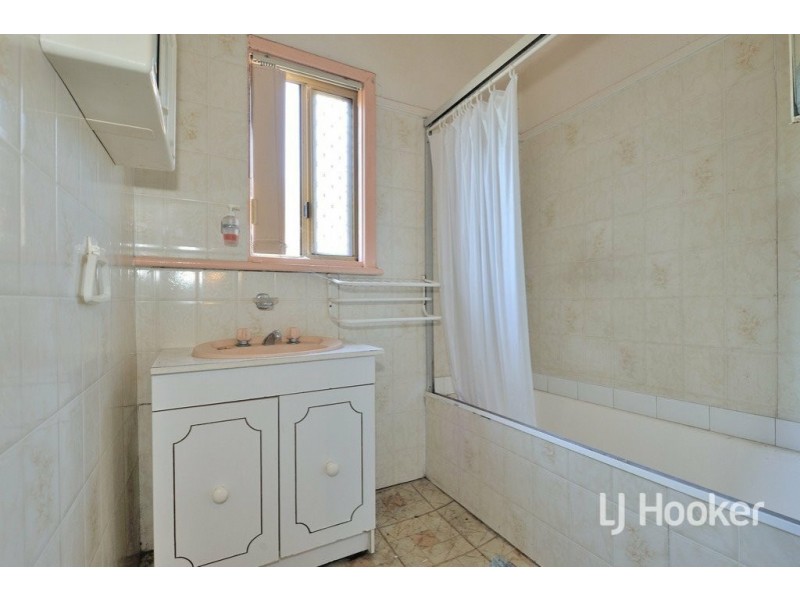 37 Koolgoo Way, Koongamia WA 6056