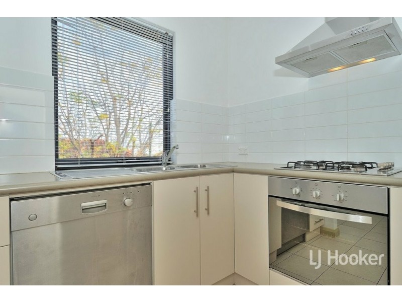 4/62 Sayer Street, Midland WA 6056