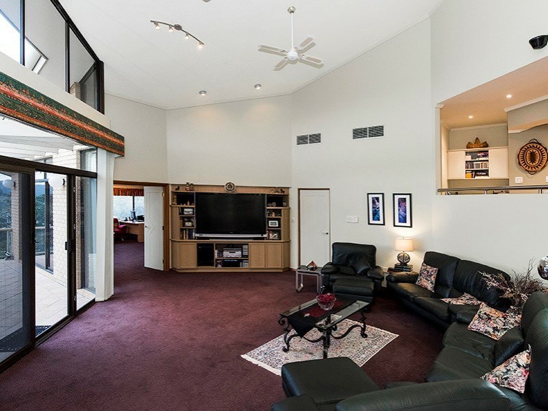 19 Parkway, Swan View WA 6056