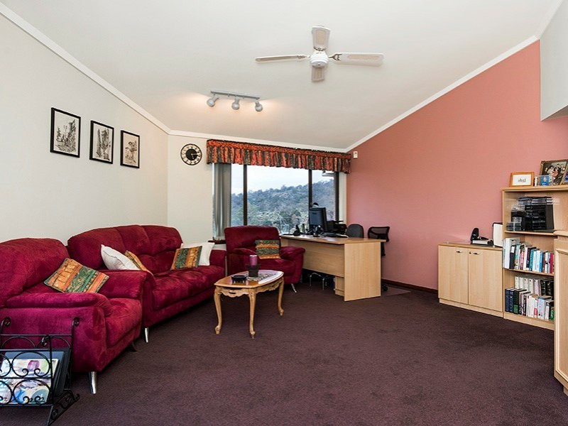 19 Parkway, Swan View WA 6056