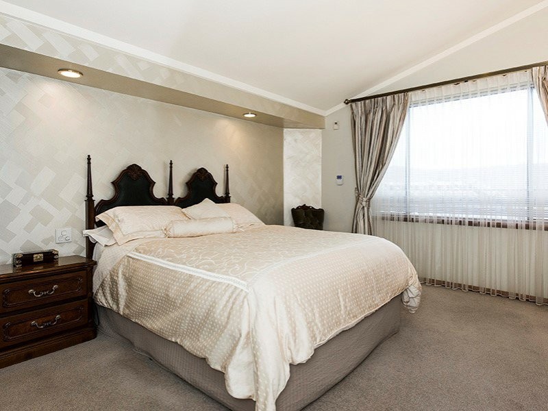 19 Parkway, Swan View WA 6056