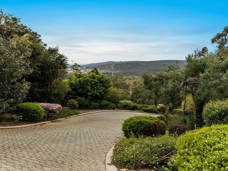 19 Parkway, Swan View WA 6056