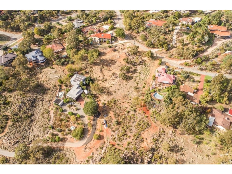 10 Grevillea Crescent, Swan View WA 6056