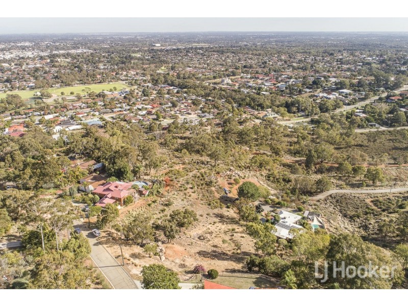 10 Grevillea Crescent, Swan View WA 6056