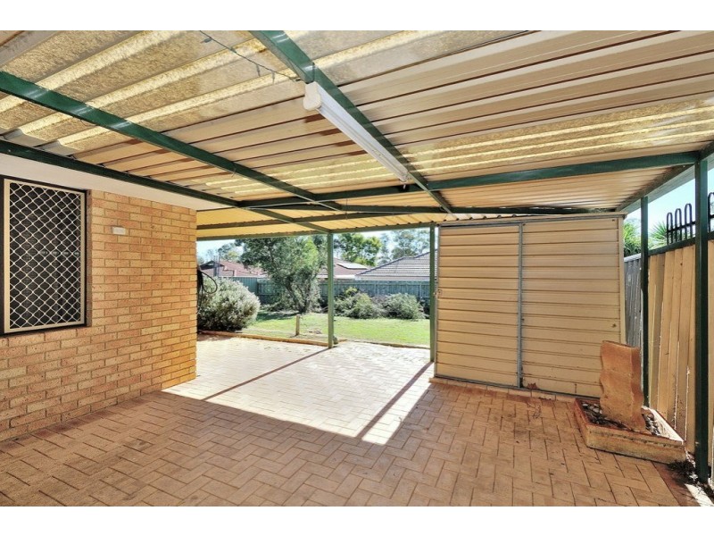 8 Kangaroo Entrance, Stratton WA 6056