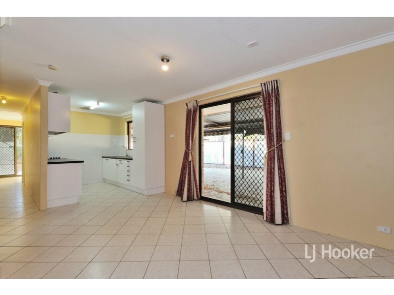 220B Blackadder Road, Swan View WA 6056