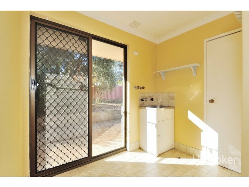 220B Blackadder Road, Swan View WA 6056