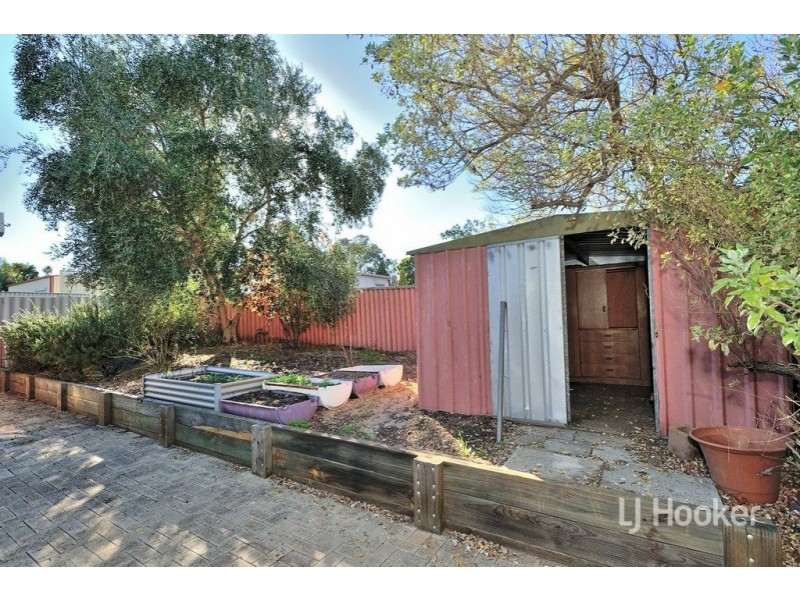 220B Blackadder Road, Swan View WA 6056