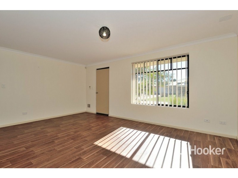 1/22 Avon Crescent, Viveash WA 6056