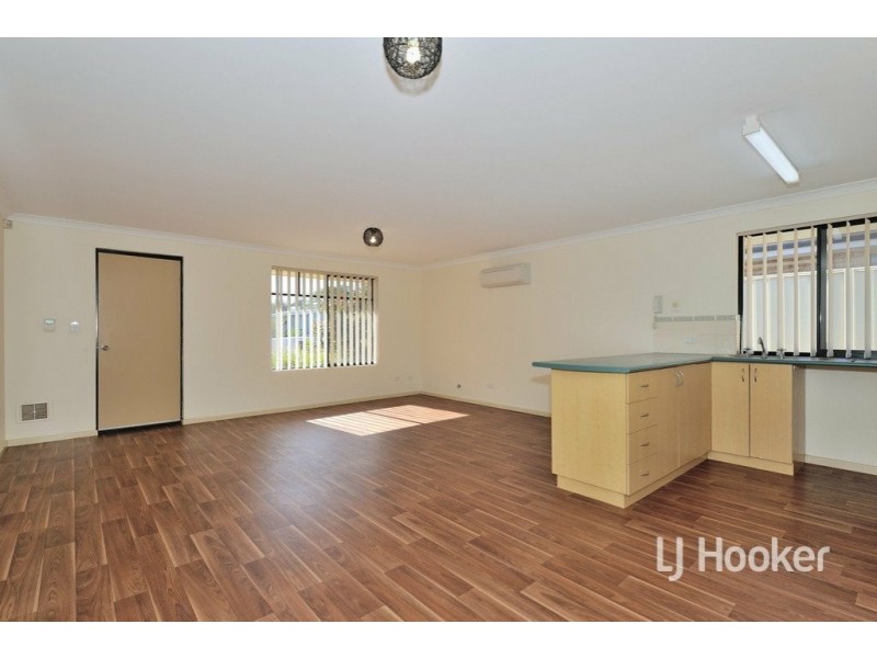 1/22 Avon Crescent, Viveash WA 6056