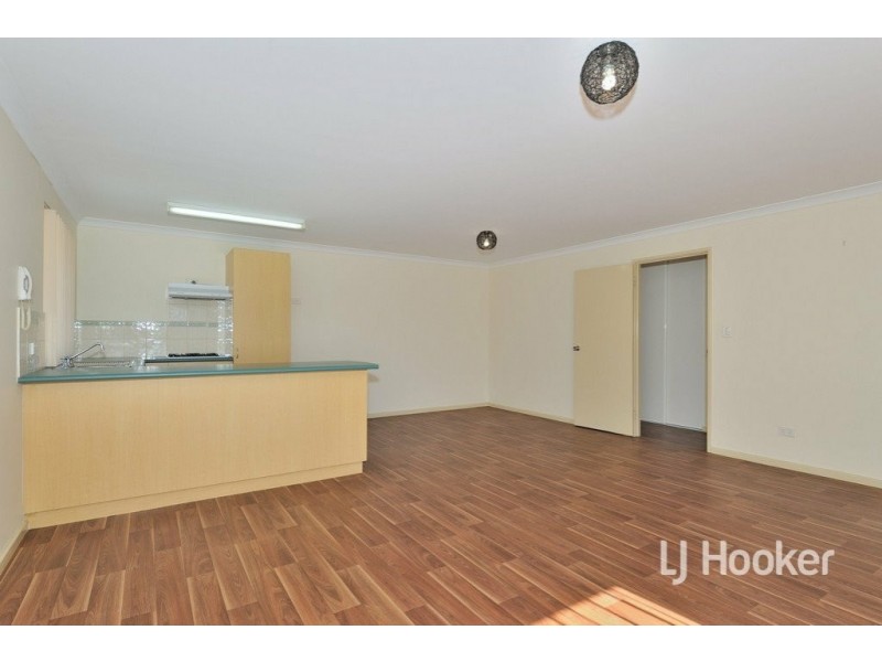 1/22 Avon Crescent, Viveash WA 6056