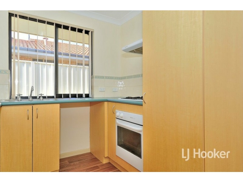 1/22 Avon Crescent, Viveash WA 6056