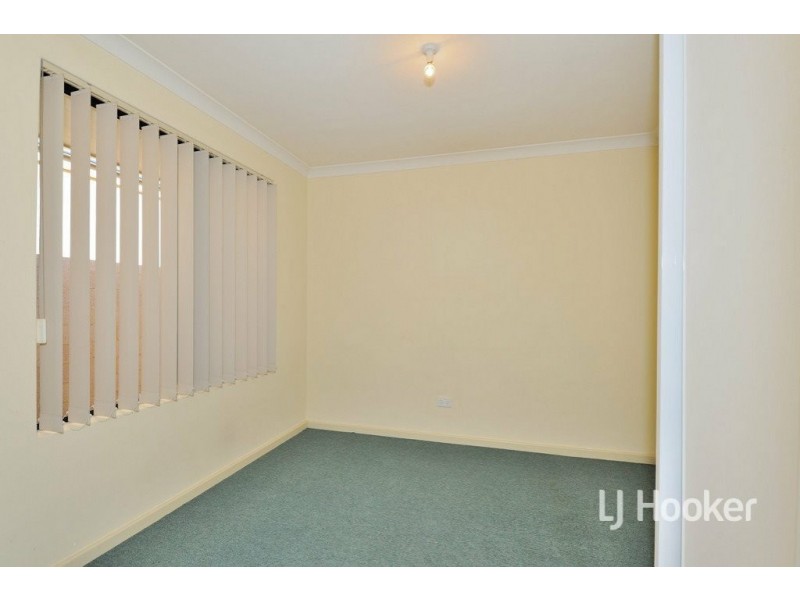 1/22 Avon Crescent, Viveash WA 6056