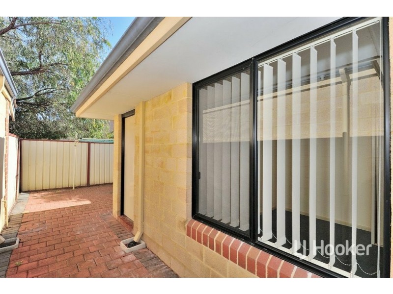 1/22 Avon Crescent, Viveash WA 6056