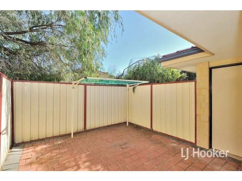 1/22 Avon Crescent, Viveash WA 6056
