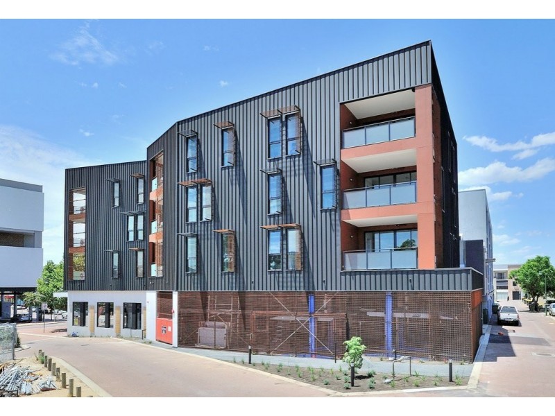 12 The Crescent, Midland WA 6056