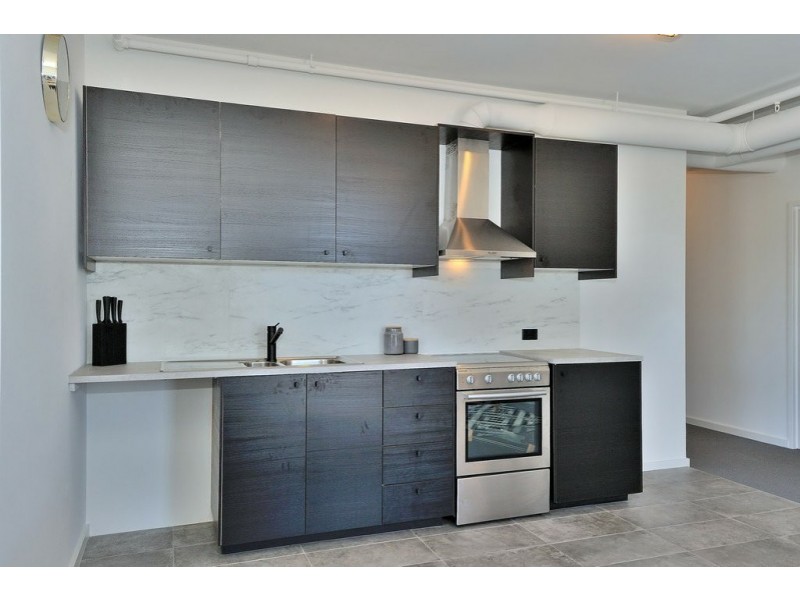 12 The Crescent, Midland WA 6056