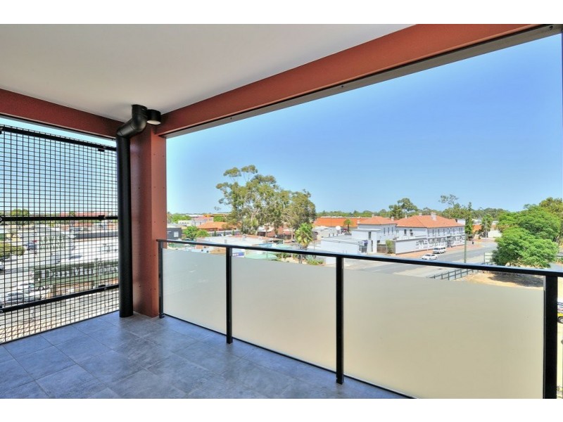 12 The Crescent, Midland WA 6056