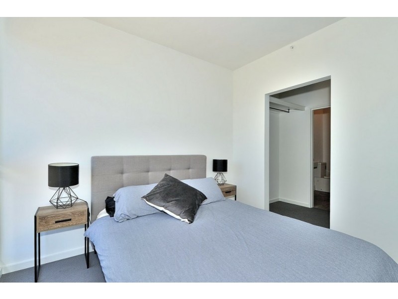 12 The Crescent, Midland WA 6056