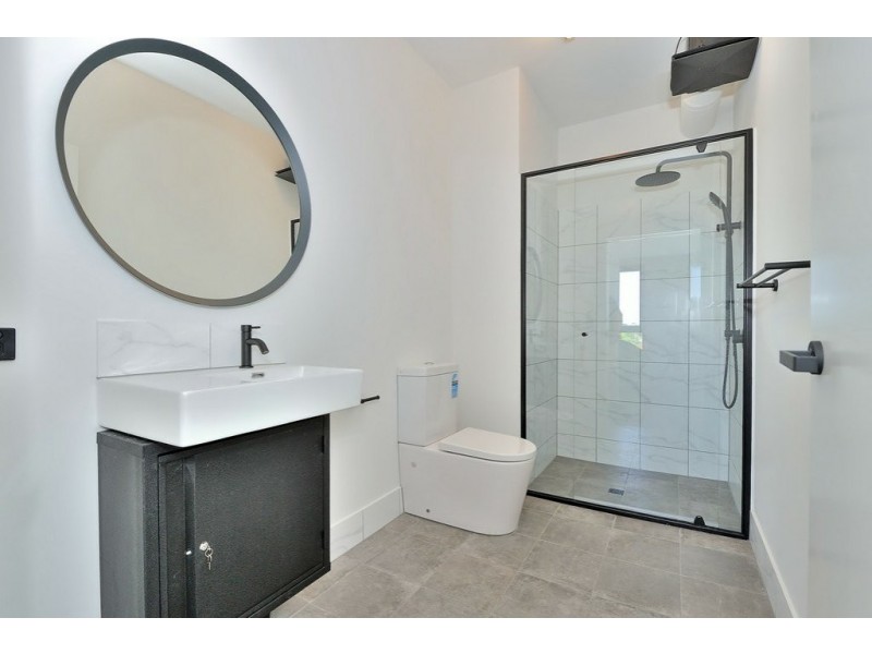 12 The Crescent, Midland WA 6056